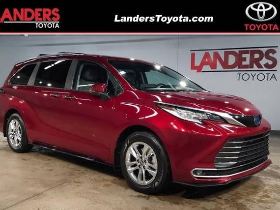 TOYOTA SIENNA 2024 5TDZRKEC5RS184406 image