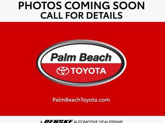TOYOTA SIENNA 2024 5TDJRKEC2RS186787 image
