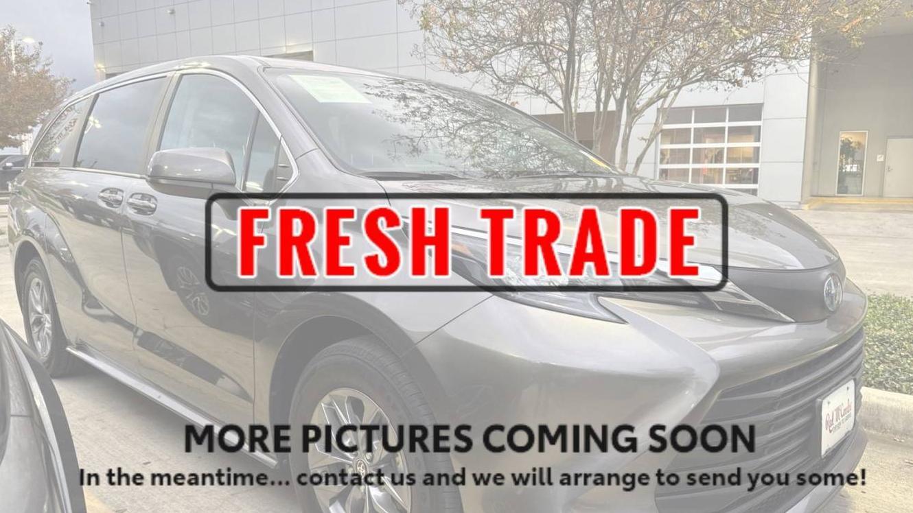 TOYOTA SIENNA 2024 5TDKRKEC0RS187490 image