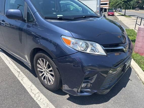 TOYOTA SIENNA 2020 5TDYZ3DC9LS083945 image