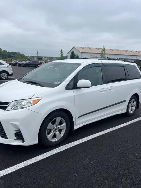 TOYOTA SIENNA 2020 5TDKZ3DC5LS045392 image