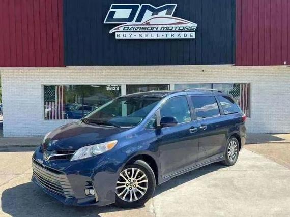 TOYOTA SIENNA 2020 5TDYZ3DC6LS033388 image