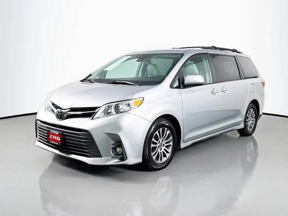 TOYOTA SIENNA 2020 5TDYZ3DC0LS085857 image
