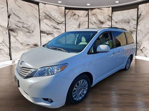 TOYOTA SIENNA 2011 5TDYK3DC2BS143292 image TOYOTA SIENNA 2011 5TDYK3DC2BS143292 image