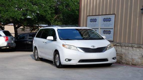 TOYOTA SIENNA 2011 5TDYK3DC1BS159046 image