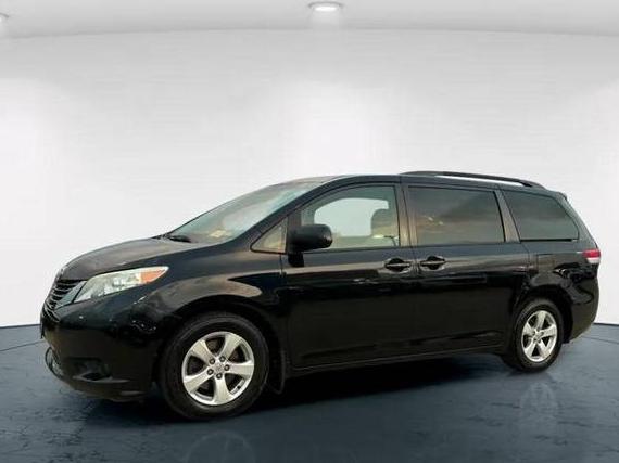 TOYOTA SIENNA 2011 5TDKK3DC7BS128518 image