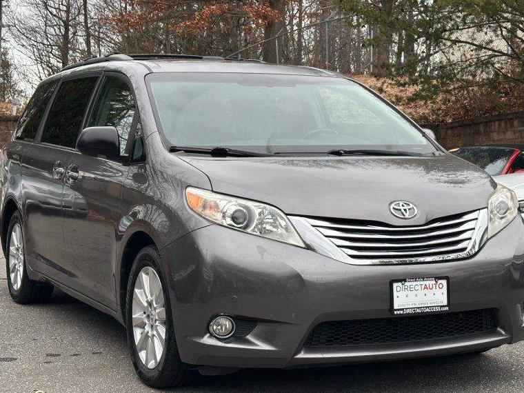 TOYOTA SIENNA 2011 5TDDK3DC1BS020243 image