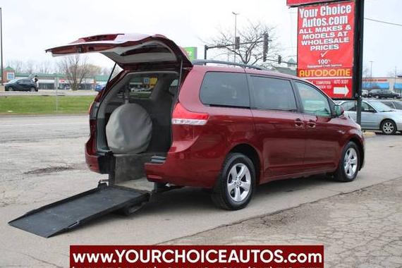 TOYOTA SIENNA 2011 5TDKK3DC5BS092232 image