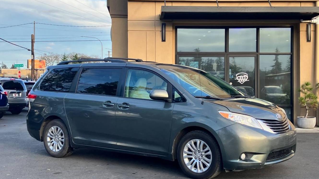 TOYOTA SIENNA 2011 5TDYK3DC7BS004940 image