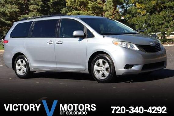 TOYOTA SIENNA 2011 5TDKK3DC5BS060185 image