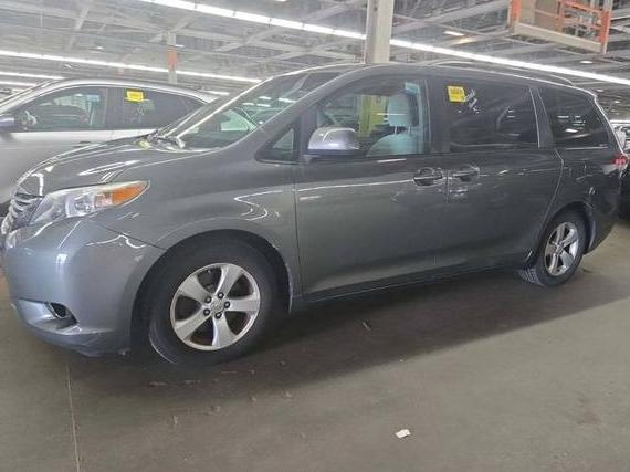 TOYOTA SIENNA 2011 5TDKK3DC8BS077398 image