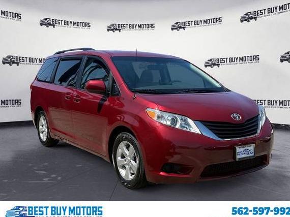 TOYOTA SIENNA 2011 5TDKK3DC8BS080740 image