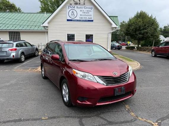 TOYOTA SIENNA 2011 5TDKK3DC3BS137135 image