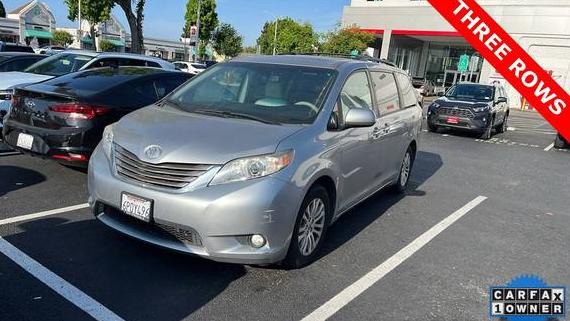 TOYOTA SIENNA 2011 5TDYK3DC7BS089021 image