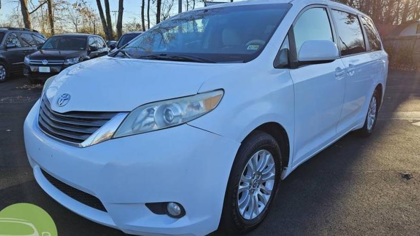 TOYOTA SIENNA 2011 5TDYK3DC9BS175219 image