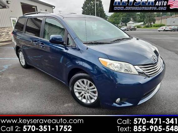 TOYOTA SIENNA 2011 5TDYK3DC2BS133927 image