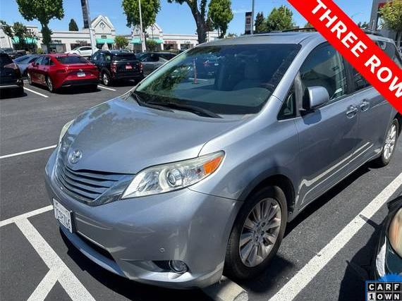 TOYOTA SIENNA 2011 5TDDK3DCXBS011878 image