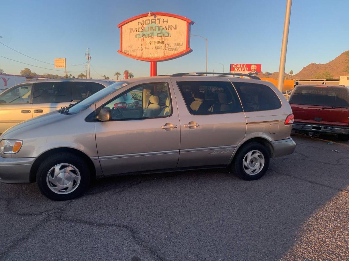 TOYOTA SIENNA 2003 4T3ZF13C63U532404 image