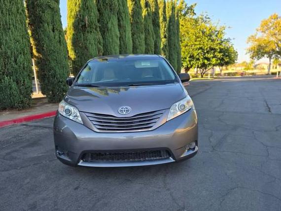 TOYOTA SIENNA 2013 5TDZK3DC4DS390529 image TOYOTA SIENNA 2013 5TDZK3DC4DS390529 image