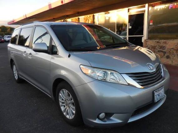 TOYOTA SIENNA 2013 5TDYK3DCXDS403828 image