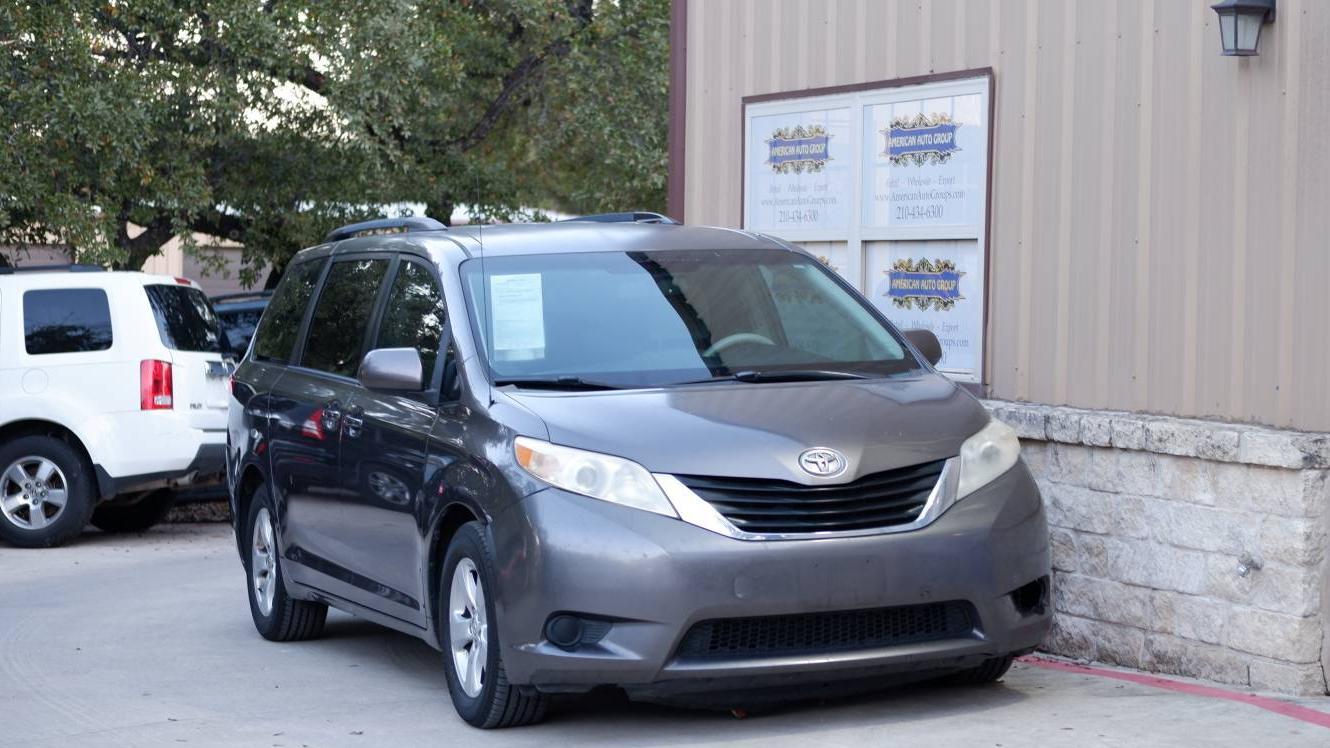 TOYOTA SIENNA 2013 5TDKK3DC2DS376968 image