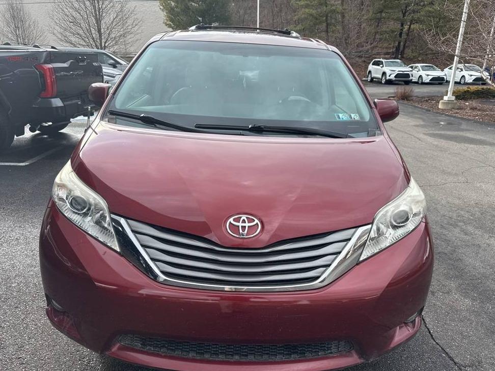 TOYOTA SIENNA 2013 5TDDK3DC2DS056008 image