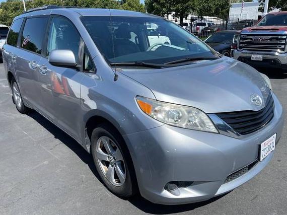 TOYOTA SIENNA 2013 5TDKK3DCXDS401664 image