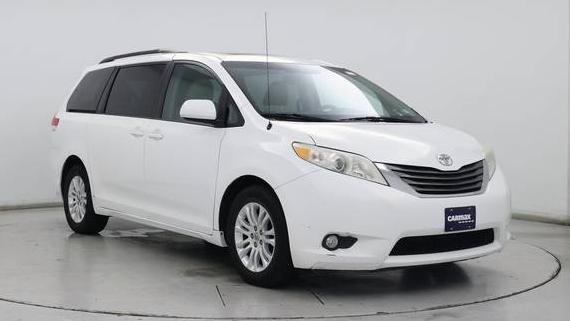 TOYOTA SIENNA 2013 5TDYK3DC9DS405134 image