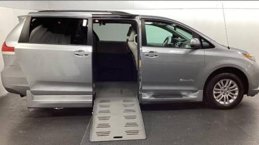 TOYOTA SIENNA 2013 5TDYK3DC2DS284334 image