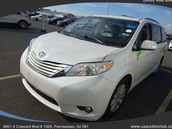 TOYOTA SIENNA 2013 5TDDK3DC5DS064068 image TOYOTA SIENNA 2013 5TDDK3DC5DS064068 image