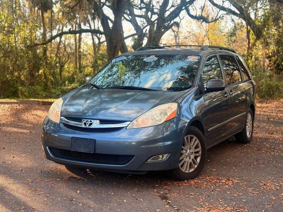 TOYOTA SIENNA 2010 5TDYK4CC4AS310693 image