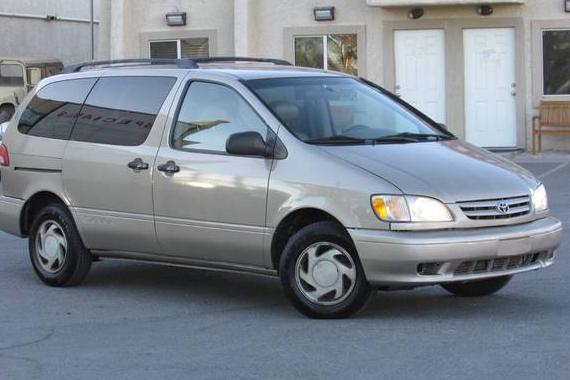 TOYOTA SIENNA 2001 4T3ZF13C61U345113 image