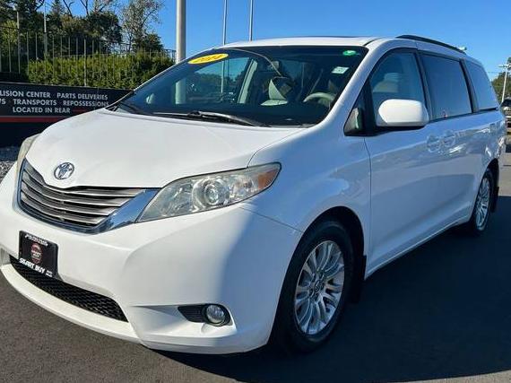 TOYOTA SIENNA 2014 5TDYK3DC4ES465940 image TOYOTA SIENNA 2014 5TDYK3DC4ES465940 image
