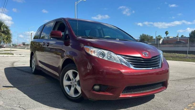 TOYOTA SIENNA 2014 5TDKK3DCXES435721 image