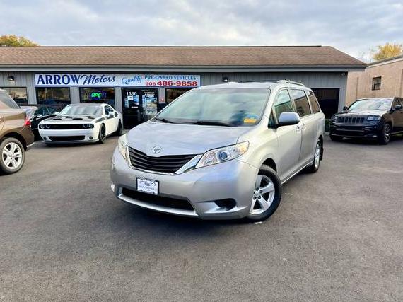 TOYOTA SIENNA 2014 5TDKK3DC3ES432417 image