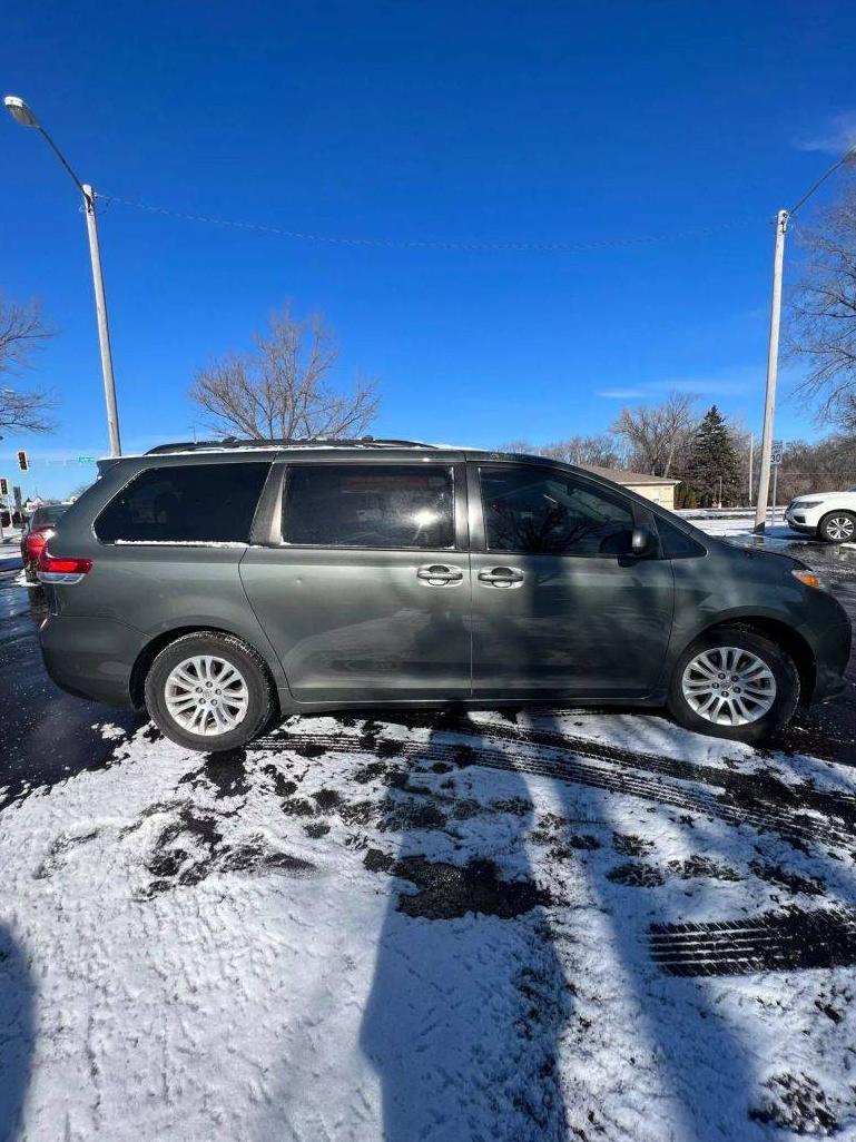 TOYOTA SIENNA 2014 5TDYK3DC2ES451227 image