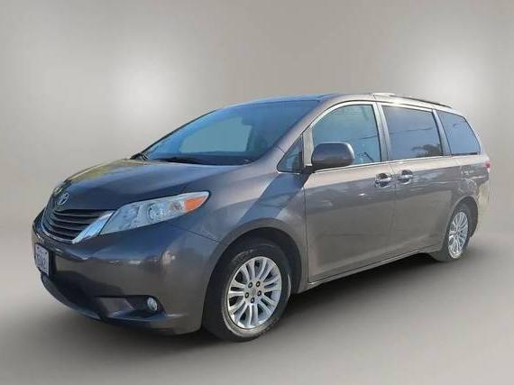 TOYOTA SIENNA 2014 5TDYK3DCXES482399 image