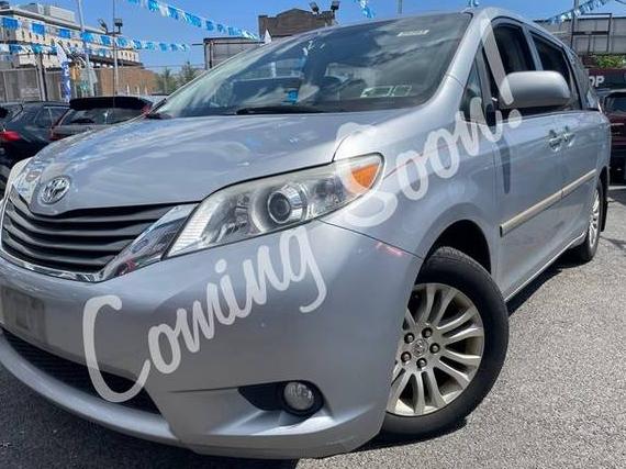 TOYOTA SIENNA 2014 5TDYK3DCXES451668 image