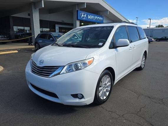 TOYOTA SIENNA 2014 5TDDK3DC0ES082317 image TOYOTA SIENNA 2014 5TDDK3DC0ES082317 image