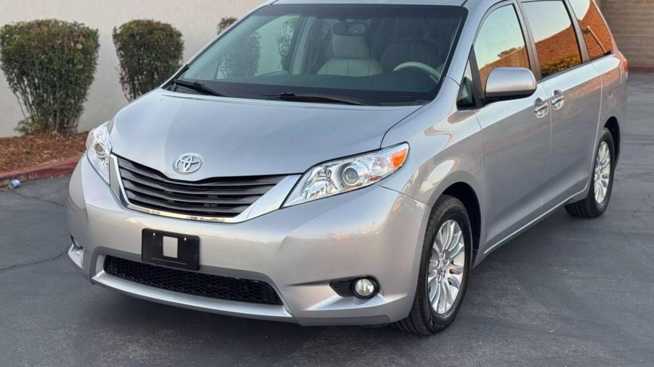 TOYOTA SIENNA 2014 5TDYK3DC4ES479644 image