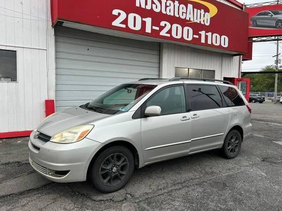 TOYOTA SIENNA 2005 5TDBA22C25S051710 image