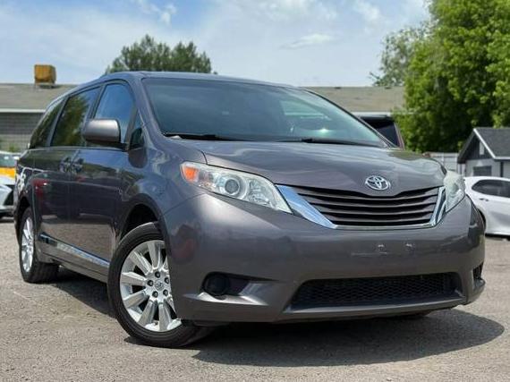 TOYOTA SIENNA 2015 5TDJK3DC3FS127657 image