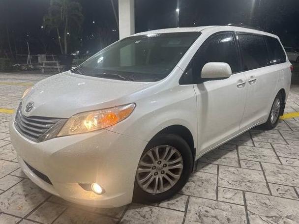 TOYOTA SIENNA 2015 5TDYK3DC8FS543881 image