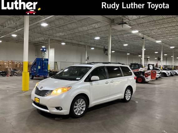 TOYOTA SIENNA 2015 5TDDK3DC8FS097469 image