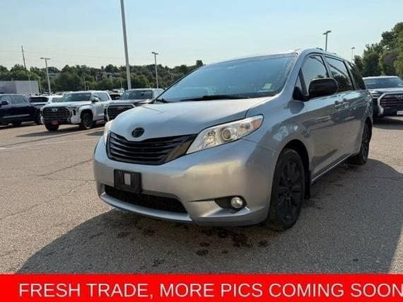TOYOTA SIENNA 2015 5TDDK3DC3FS102934 image