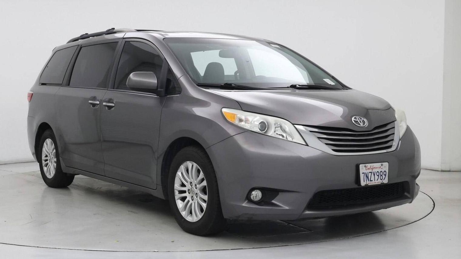 TOYOTA SIENNA 2015 5TDYK3DC6FS665204 image