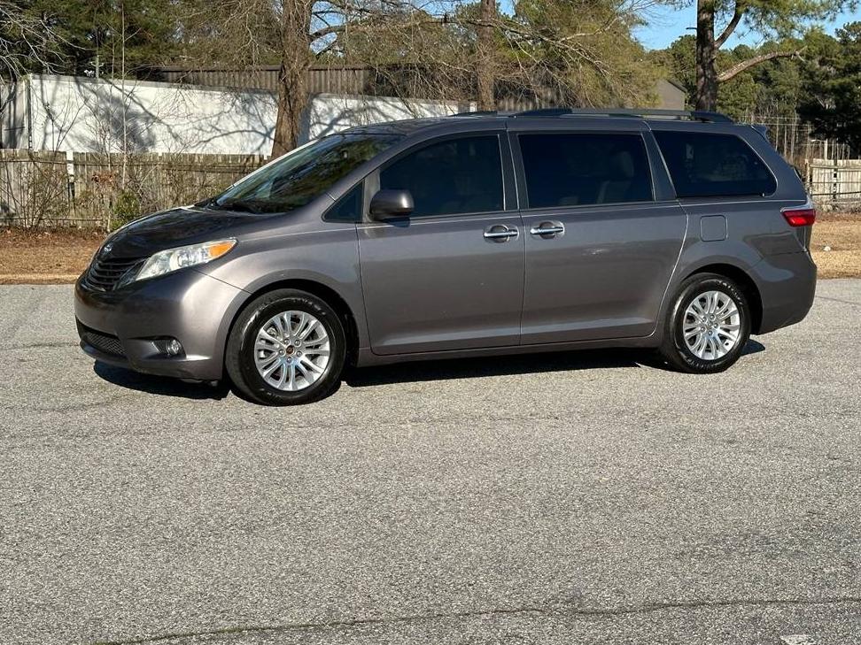 TOYOTA SIENNA 2015 5TDYK3DC5FS665968 image