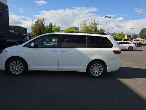 TOYOTA SIENNA 2015 5TDJK3DC3FS122135 image