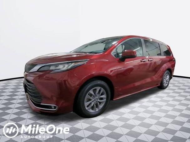 TOYOTA SIENNA 2022 5TDYRKEC7NS098648 image