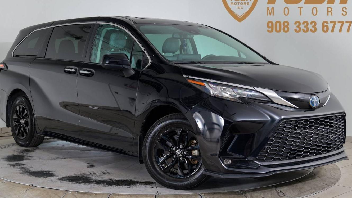 TOYOTA SIENNA 2022 5TDYRKEC2NS084379 image